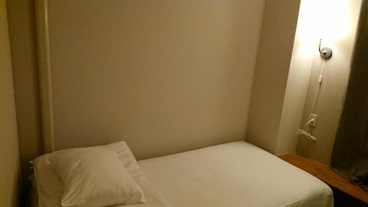 Guest House Yadomaru Осака Екстер'єр фото
